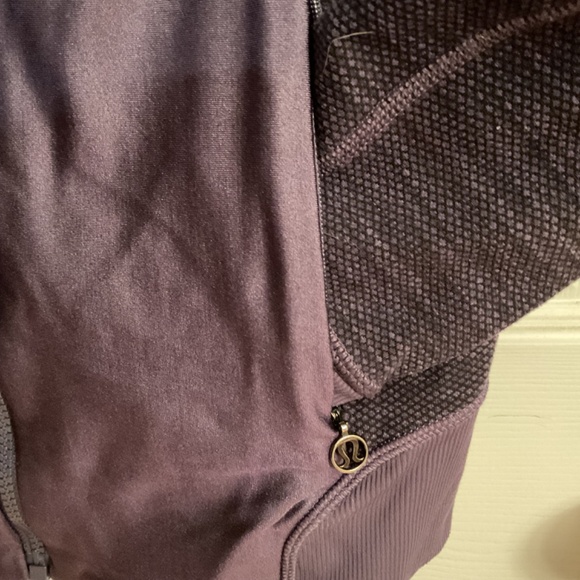 Lululemon Sweater - Picture 5 of 11